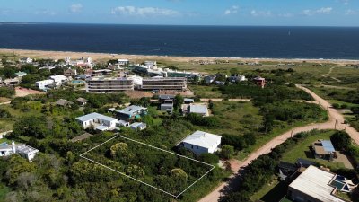 Terreno Las Grutas, Punta Ballena de 1098m2 