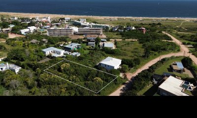 Terreno Las Grutas, Punta Ballena de 1098m2