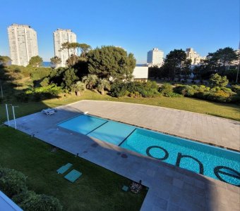 Apartamento en Venta De 1 Dormitorio En torre One, Playa Brava Punta Del Este.