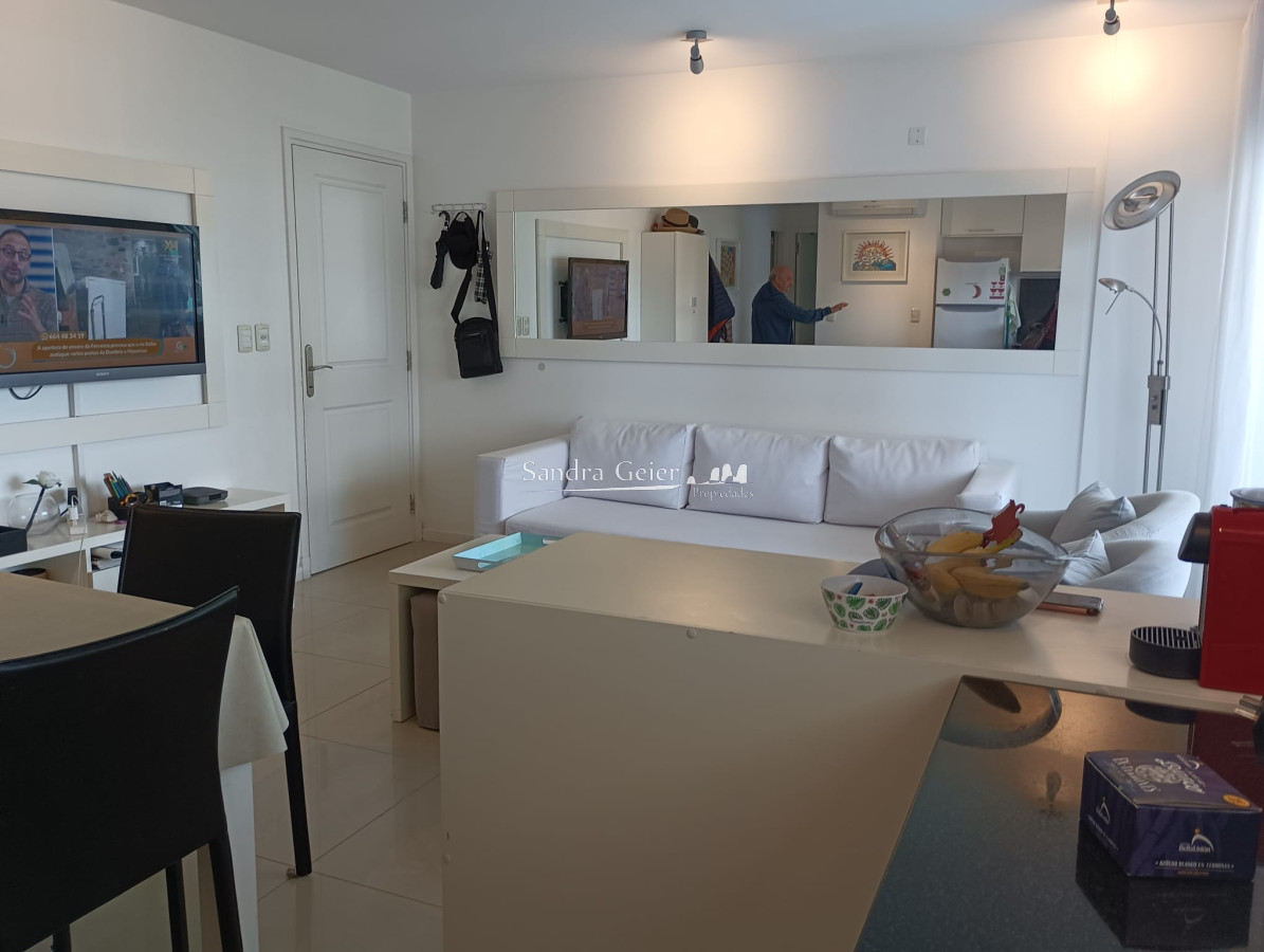 Apartamento ID.2425 - AV. Chiverta, entre mansa y brava