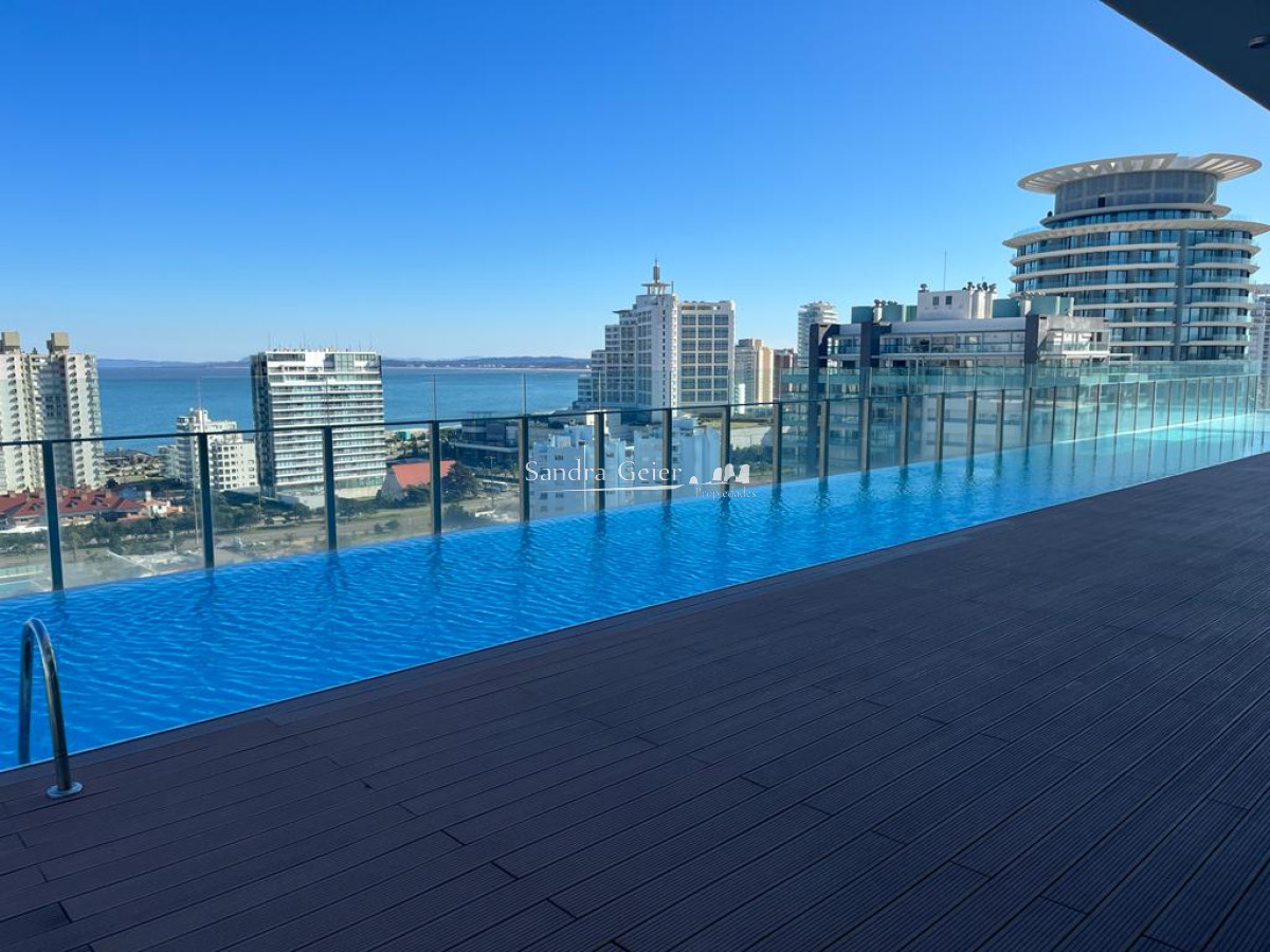Apartamento ID.2695 - VENTA TORRE ONIX PISO ALTO BRAVA
