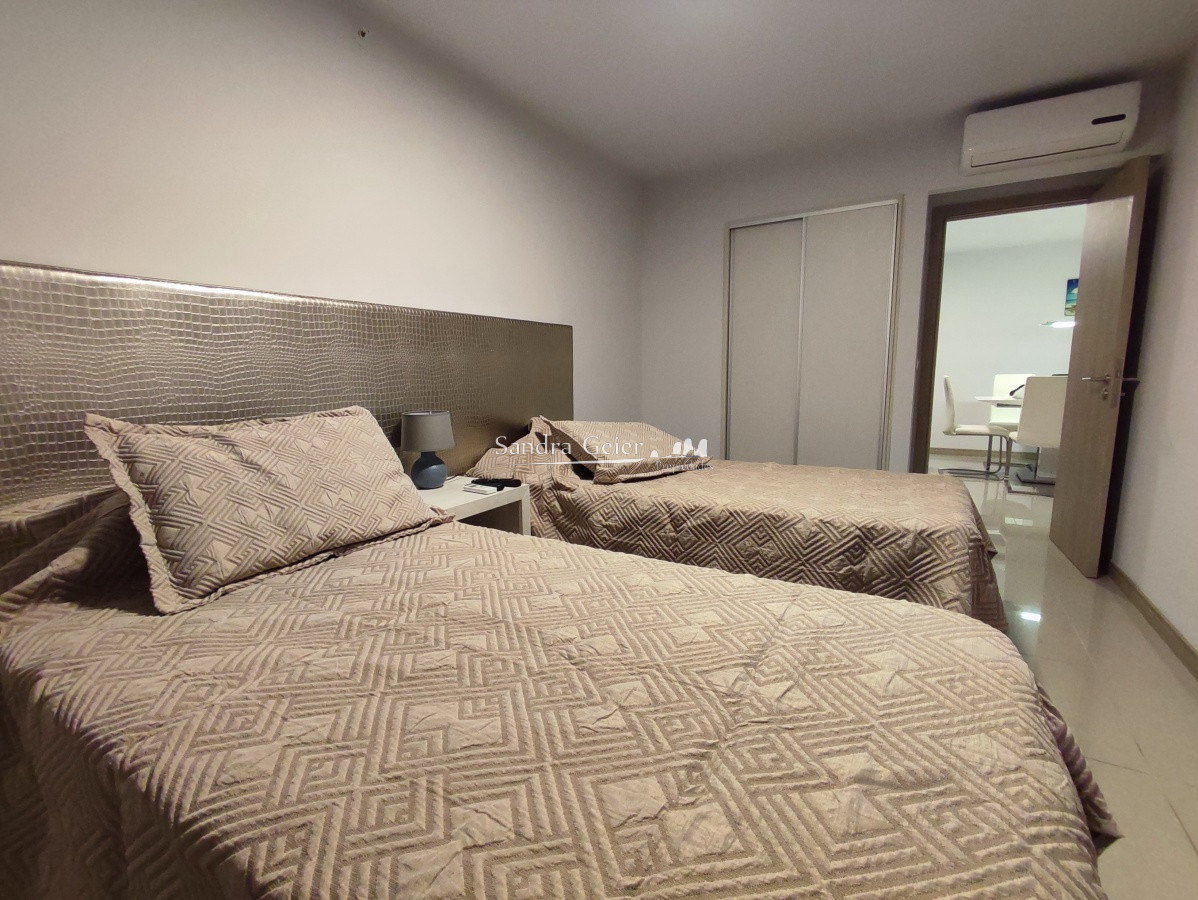 Apartamento ID.2695 - VENTA TORRE ONIX PISO ALTO BRAVA