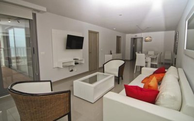 Apartamento ID.2694 - venta entre mansa y brava, torre con excelentes servicios parada 2