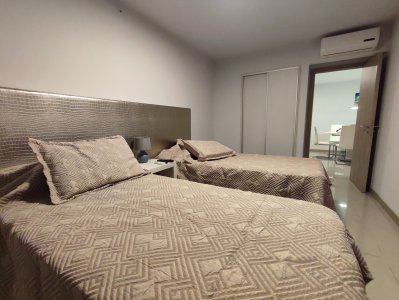 Apartamento ID.2695 - VENTA TORRE ONIX PISO ALTO BRAVA