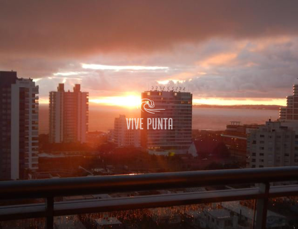 Apartamento ID.469 - Torre de Alta Gama. Atardeceres únicos con  amenities exclusivos.