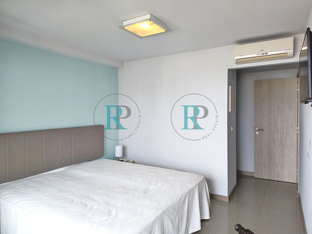 Apartamento ID.1447 - Con vista a Playa Brava.