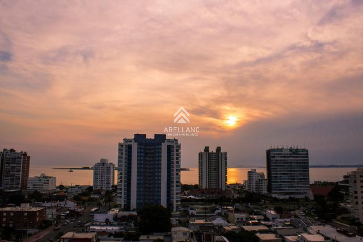 Apartamento ID.5149 - 2 dormitorios vista al mar y garage