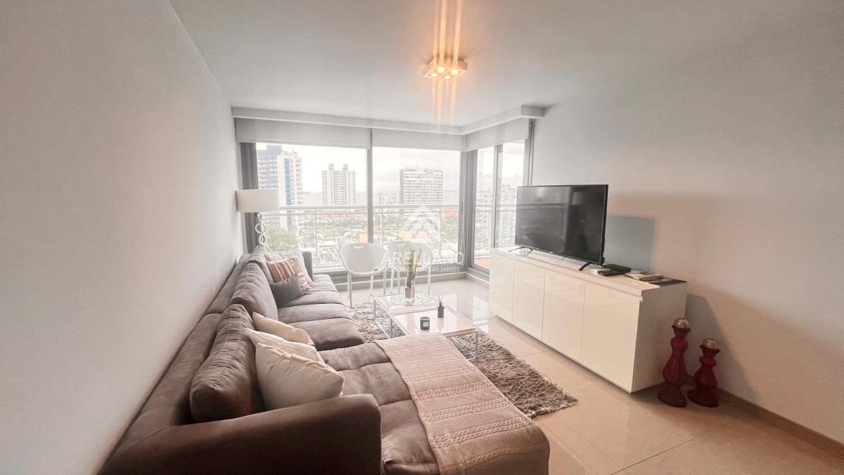 Apartamento ID.5149 - 2 dormitorios vista al mar y garage