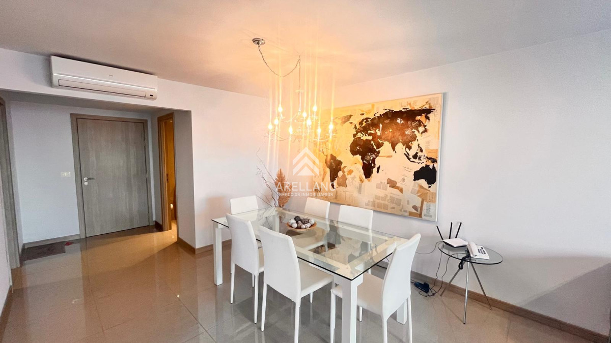 Apartamento ID.5149 - 2 dormitorios vista al mar y garage