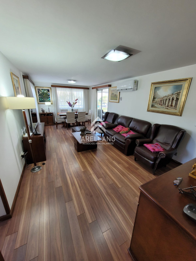 Apartamento ID.2463 - Venta apartamento 3 dormitorios  Playa Mansa