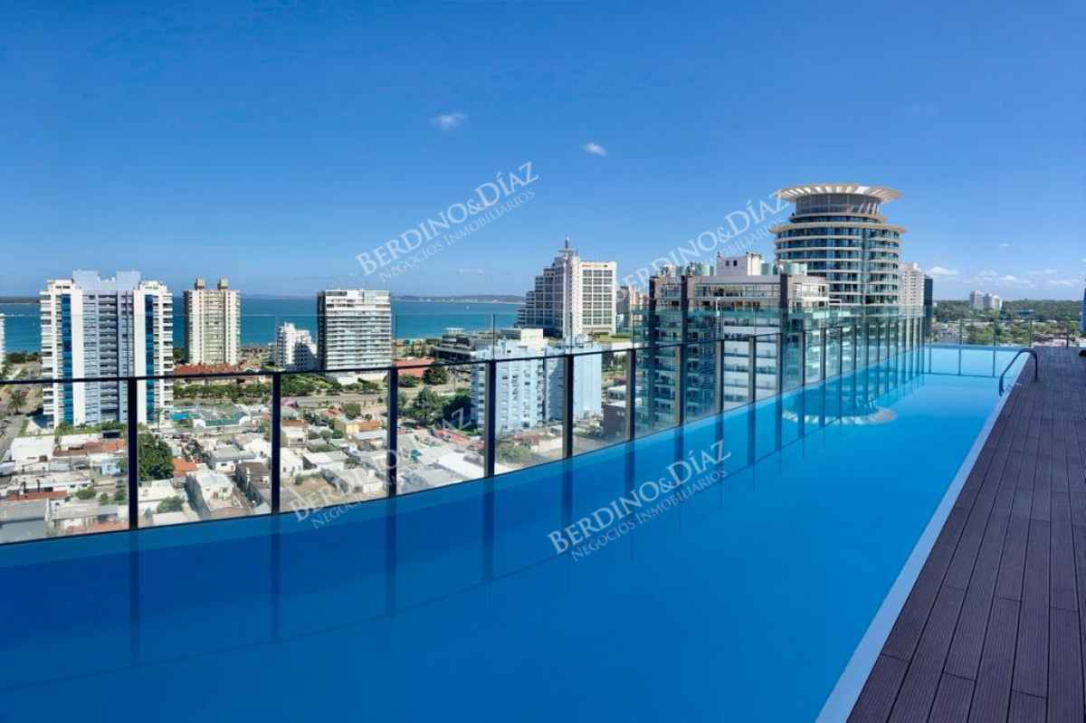Apartamento ID.1485 - Apartamento en Playa Brava A pasitos del mar.