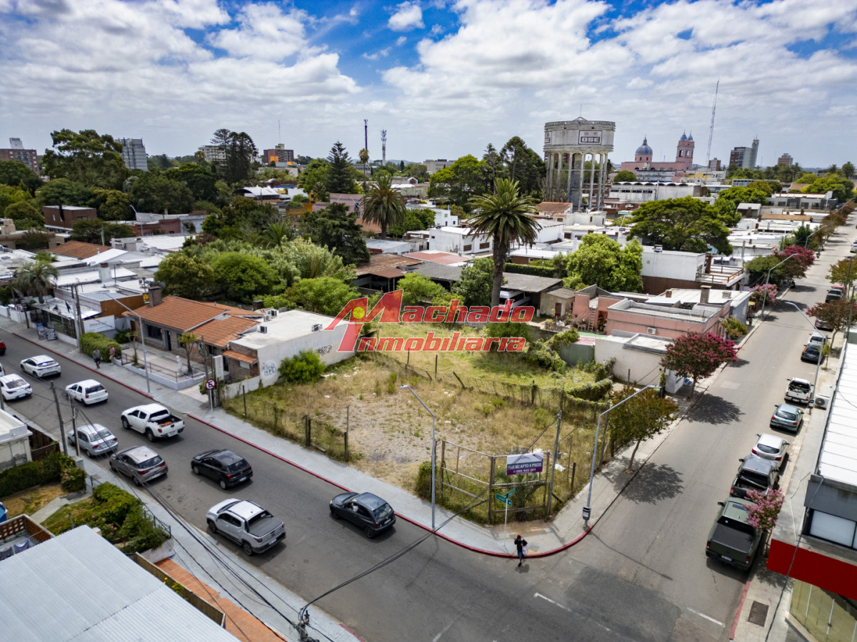 Venta deTerreno esquinero para edificacion en altura - MCH13463T
