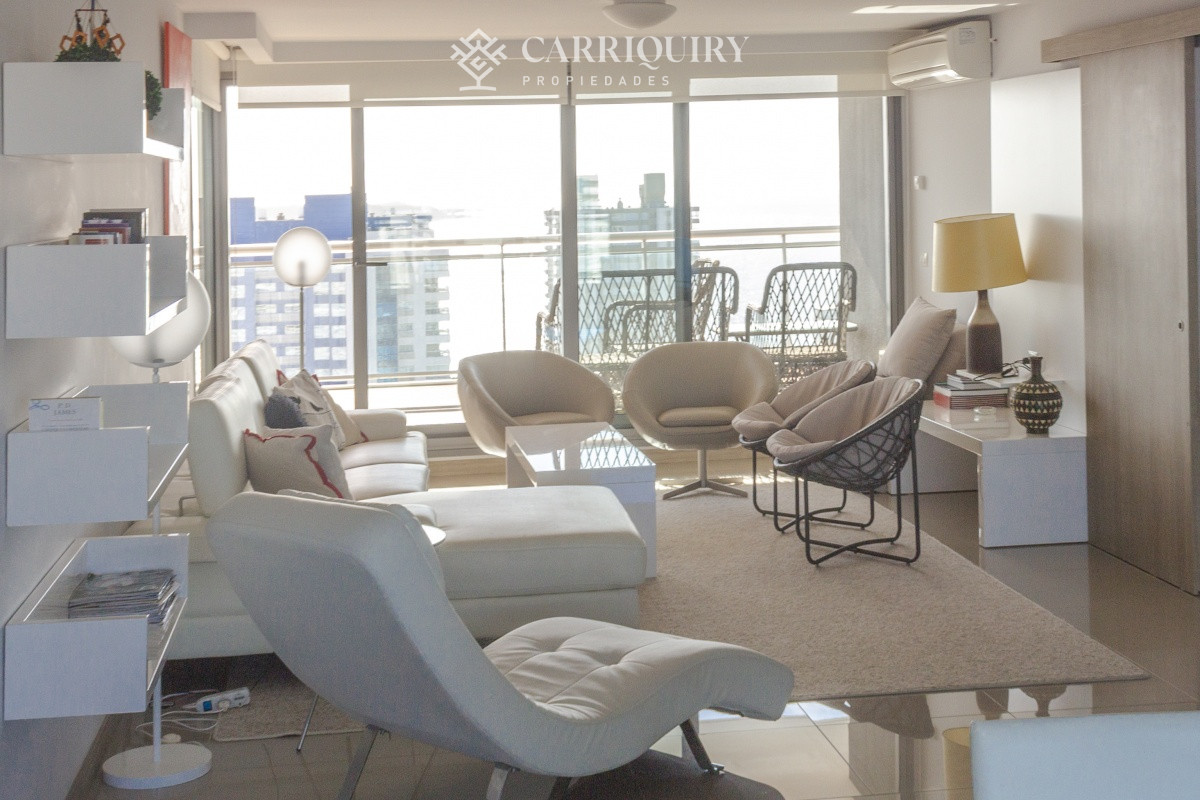 Apartamento ID.4972/Vivir-en-Punta-del-Este-con-su-mayor-confort - Apartamento 3 dormitorios  playa mansa, todos los servicios 