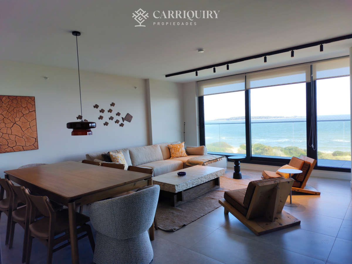 Apartamento ID.10017/Apartamento-de-4-dormitorios-en-Punta-del-Este-frente-al-mar-en-Playa-Brava - Tres dormitorios en suite en torre de alta gamma