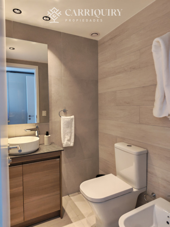 Apartamento ID.10017/Apartamento-de-4-dormitorios-en-Punta-del-Este-frente-al-mar-en-Playa-Brava - Tres dormitorios en suite en torre de alta gamma