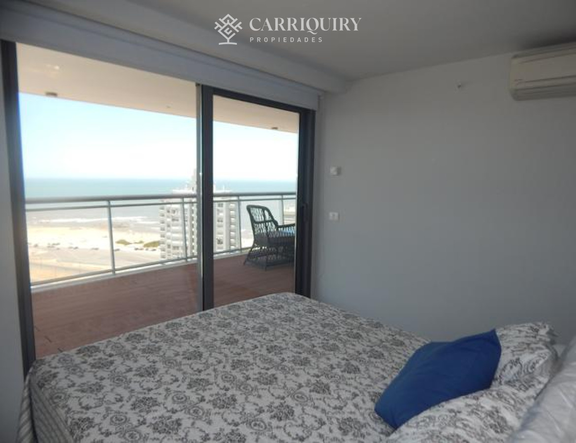 Apartamento ID.4972/Vivir-en-Punta-del-Este-con-su-mayor-confort - Apartamento 3 dormitorios  playa mansa, todos los servicios 