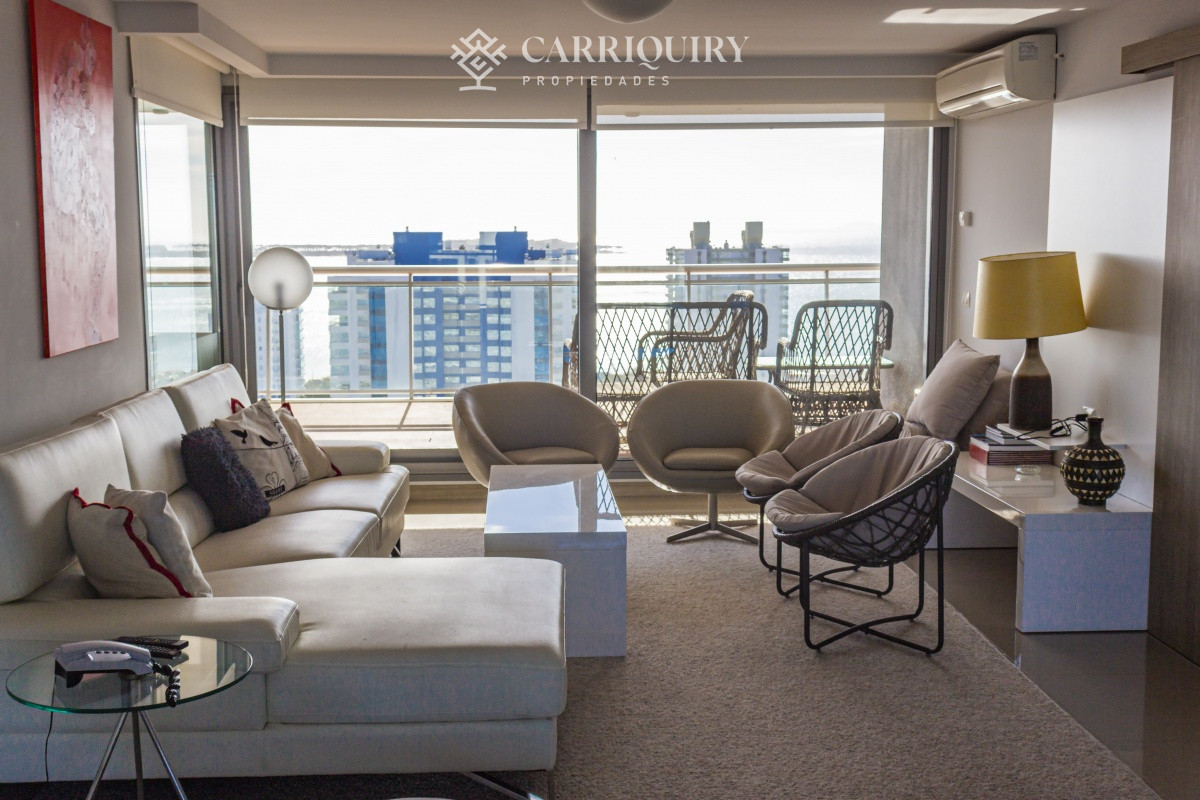 Apartamento ID.4972/Vivir-en-Punta-del-Este-con-su-mayor-confort - Apartamento 3 dormitorios  playa mansa, todos los servicios 