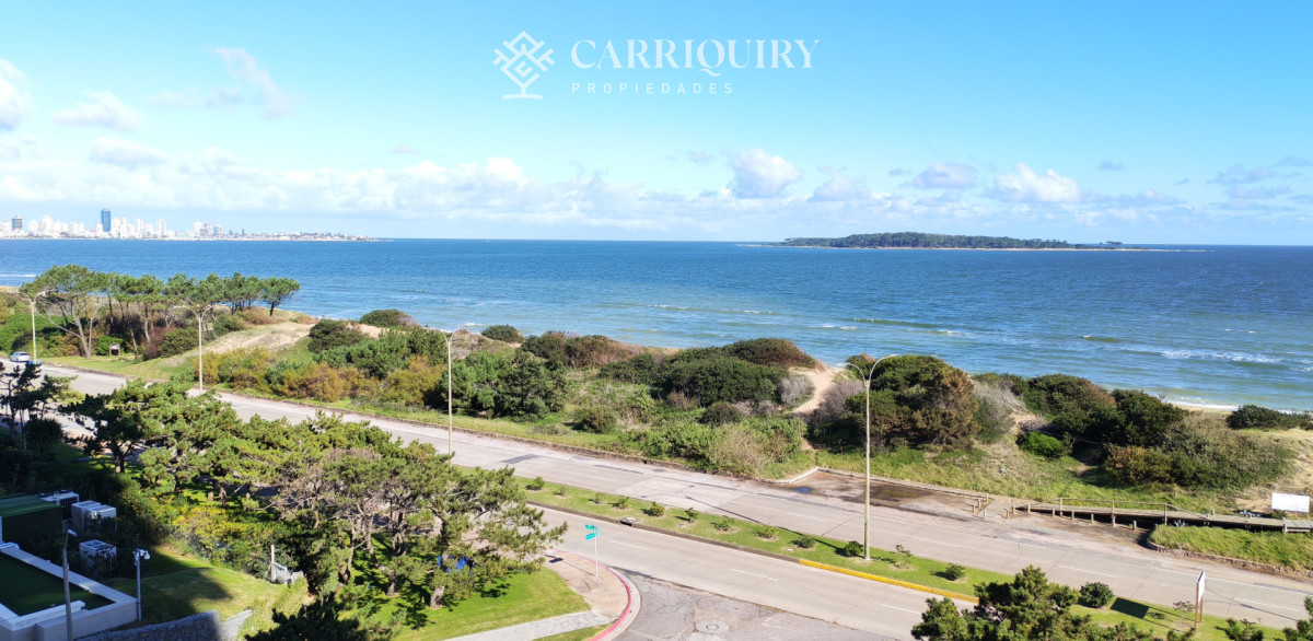 Apartamento ID.10017/Apartamento-de-4-dormitorios-en-Punta-del-Este-frente-al-mar-en-Playa-Brava - Tres dormitorios en suite en torre de alta gamma