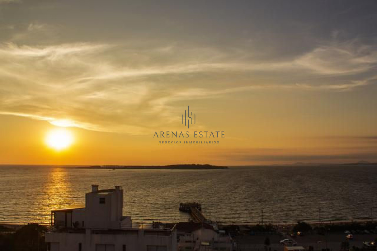 Apartamento ID.2226 - Apartamento de 3 dormitorios en venta en Alexander collection Punta del Este 