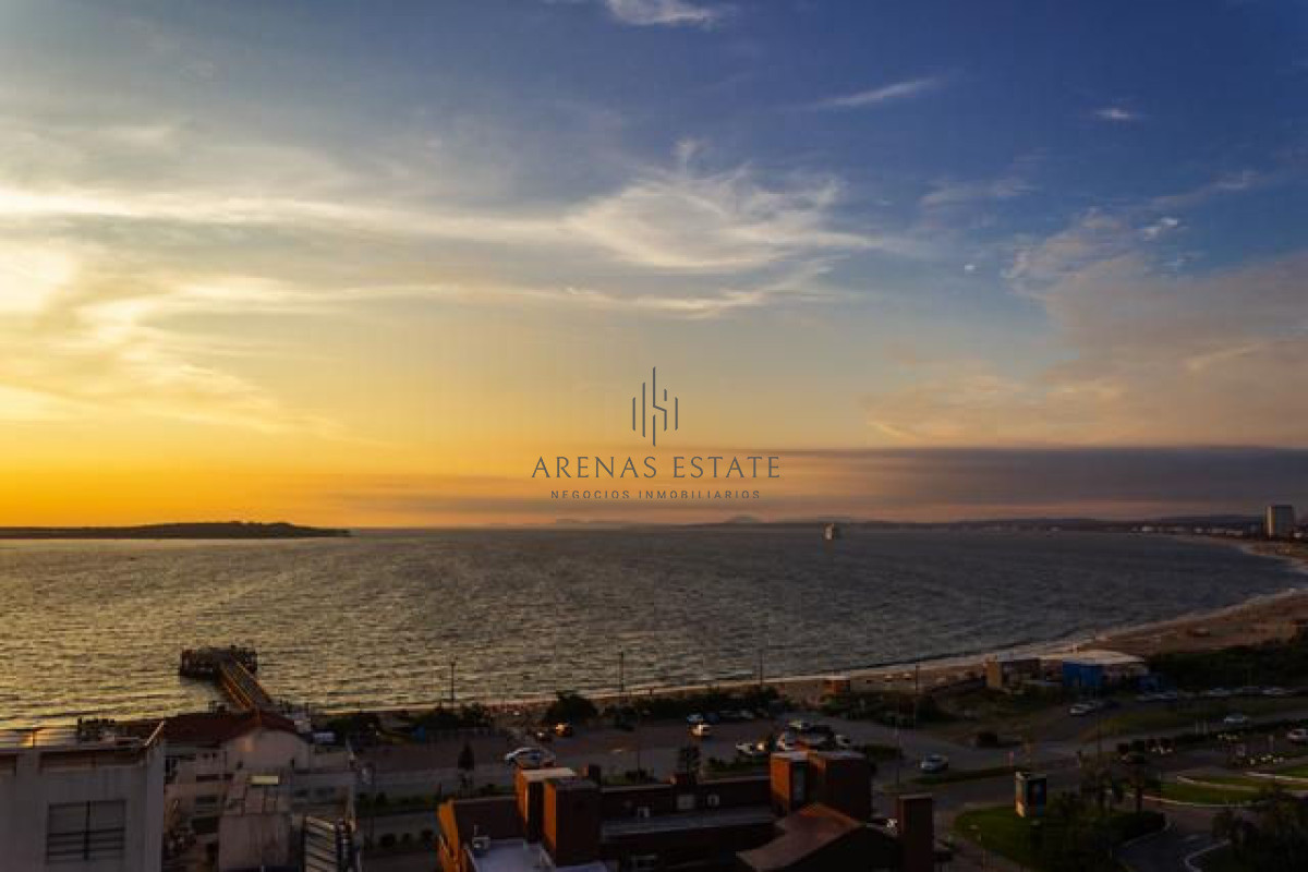 Apartamento ID.2226 - Apartamento de 3 dormitorios en venta en Alexander collection Punta del Este 