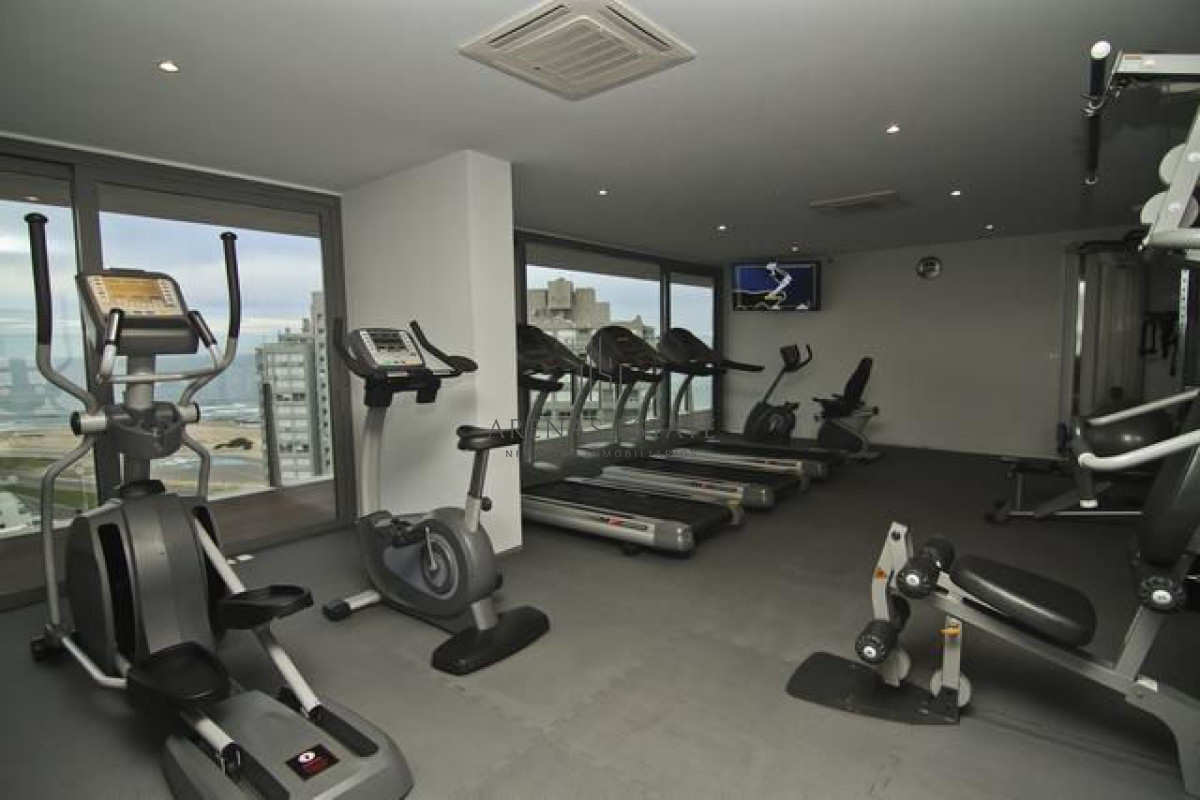 Apartamento ID.2333 - Apartamento de 3 dormitorios en Edificio con amenities , Punta del Este 