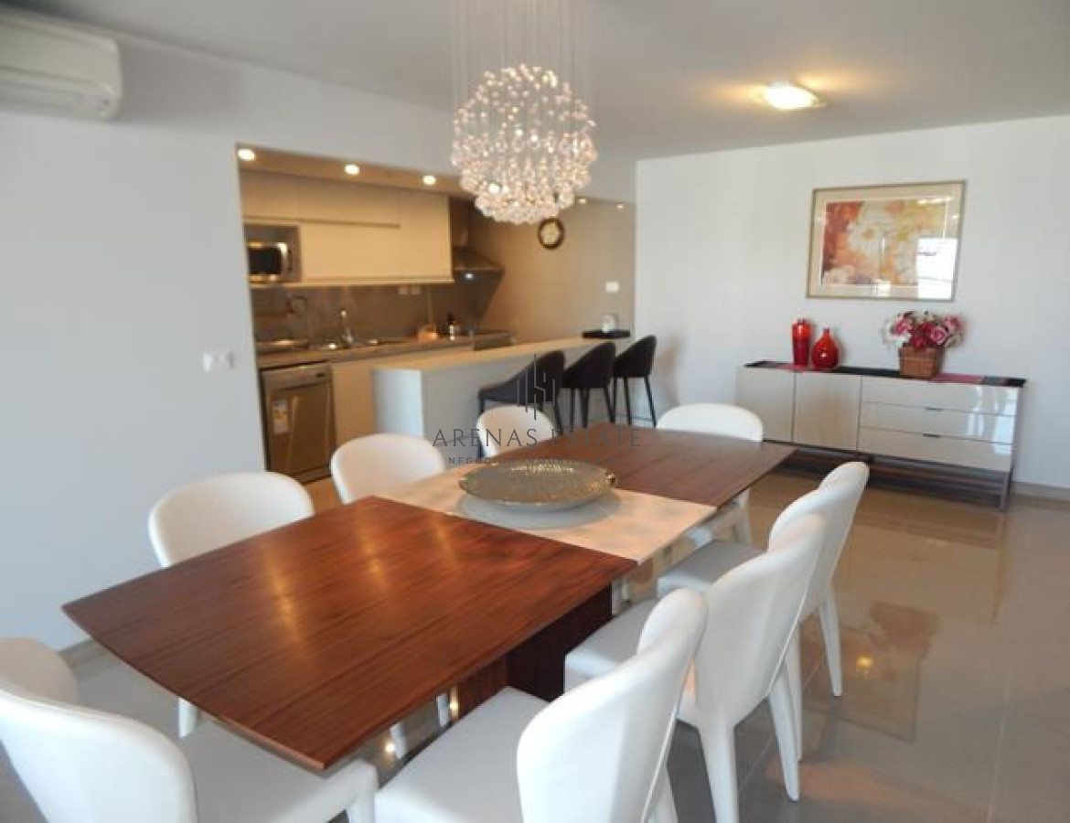 Apartamento ID.2333 - Apartamento de 3 dormitorios en Edificio con amenities , Punta del Este 