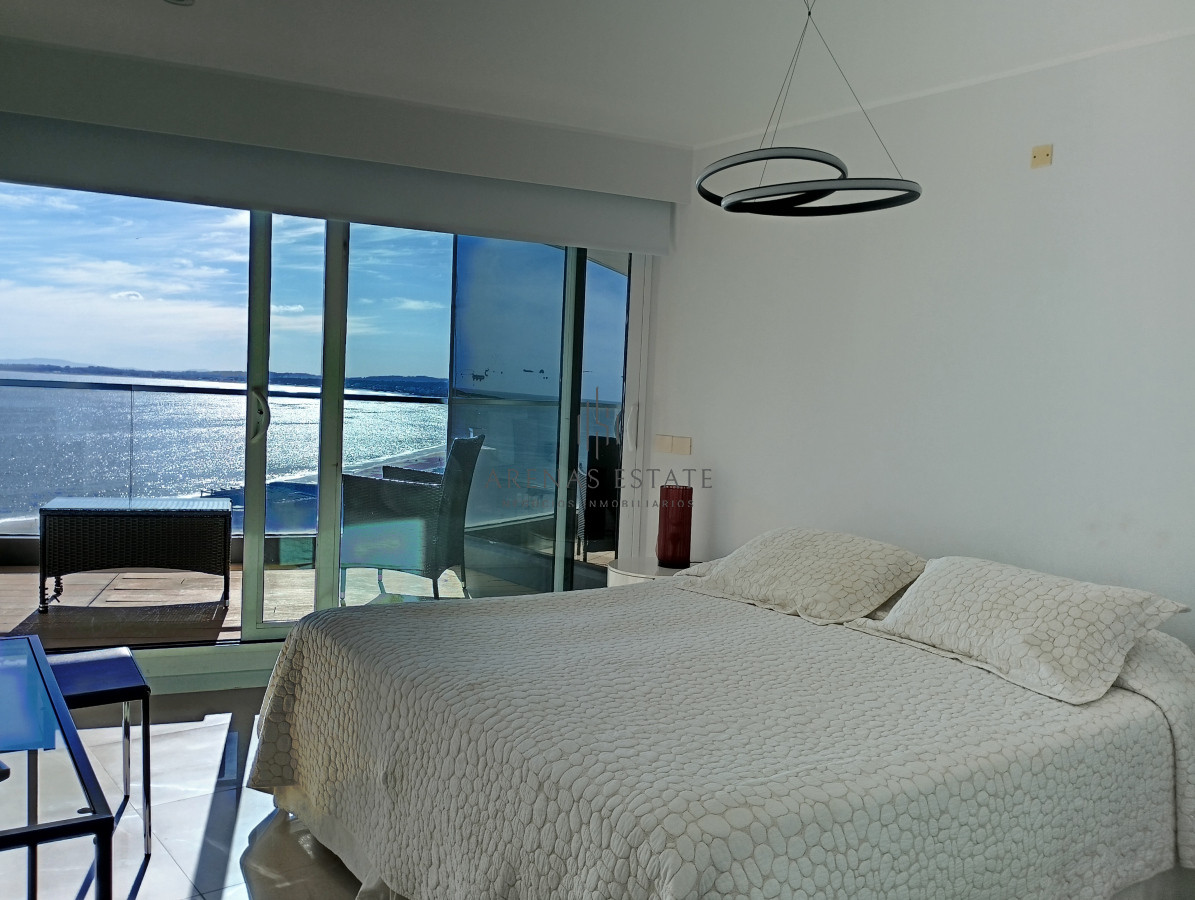 Apartamento ID.2226 - Apartamento de 3 dormitorios en venta en Alexander collection Punta del Este 