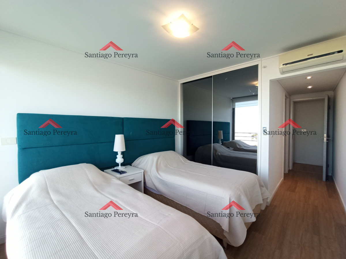Apartamento ID.16719 - Alquiler temporario piso alto dos dormitorios con vista al mar!!