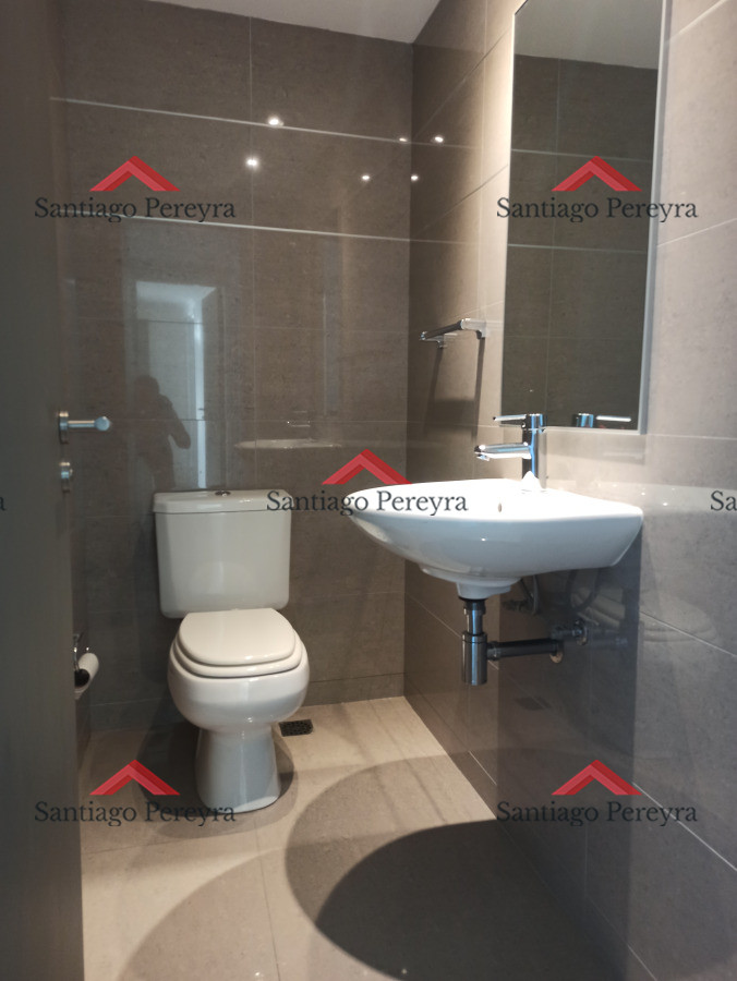 Apartamento ID.16719 - Alquiler temporario piso alto dos dormitorios con vista al mar!!