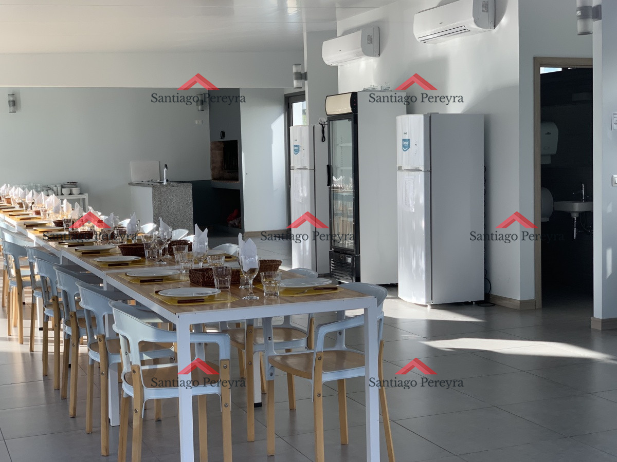 Apartamento ID.16769 - Un dormitorio y medio con vista parcial al mar