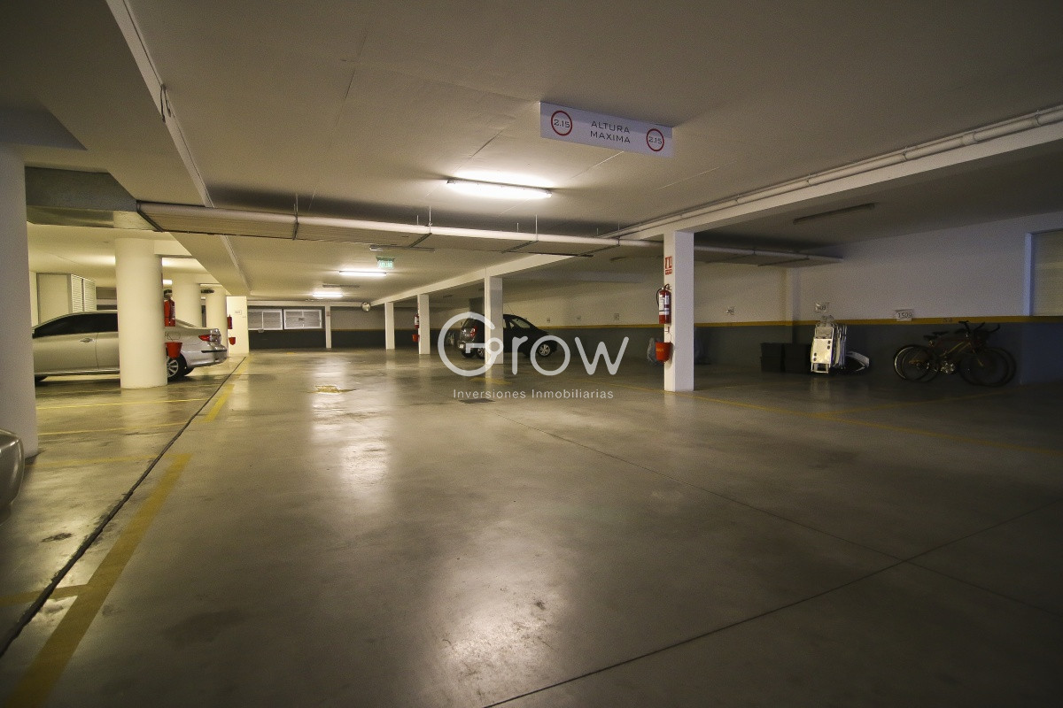 Apartamento ID.2433 - Vista a Playa Mansa con piscina olímpica