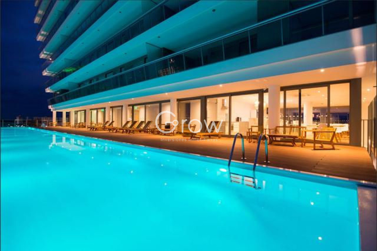 Apartamento ID.2433 - Vista a Playa Mansa con piscina olímpica