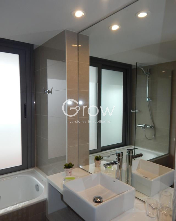 Apartamento ID.2433 - Vista a Playa Mansa con piscina olímpica