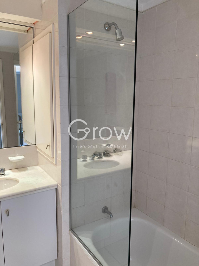 Apartamento ID.1885 - Frente a Playa Brava