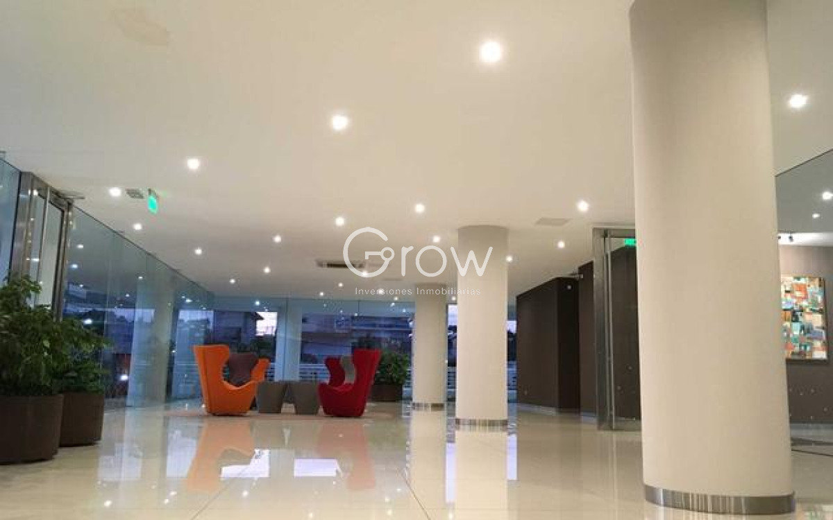 Apartamento ID.2433 - Vista a Playa Mansa con piscina olímpica