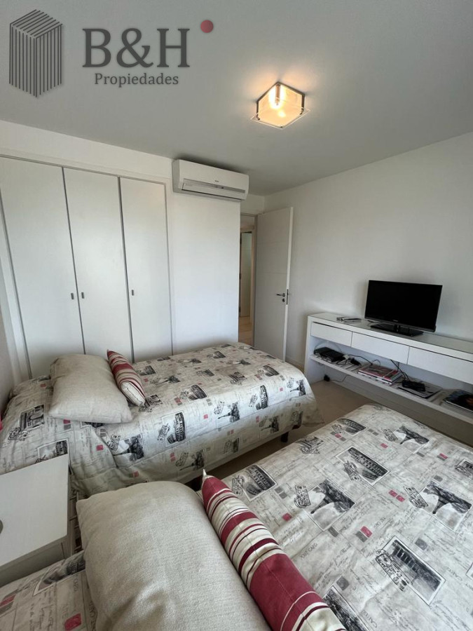 Apartamento ID.6683 -   A LA VENTA APARTAMENTO ZONA ENJOY PUNTA DEL ESTE