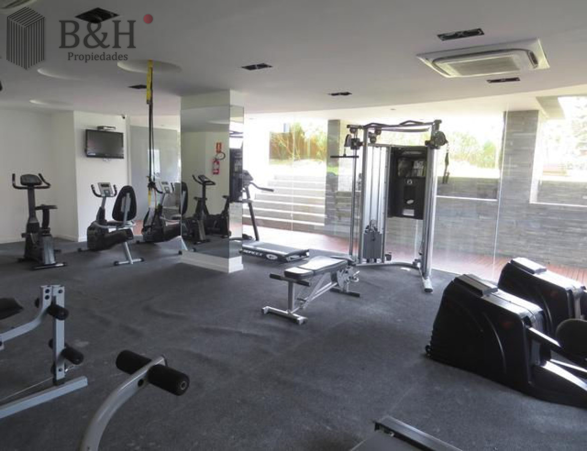 Apartamento ID.6683 -   A LA VENTA APARTAMENTO ZONA ENJOY PUNTA DEL ESTE