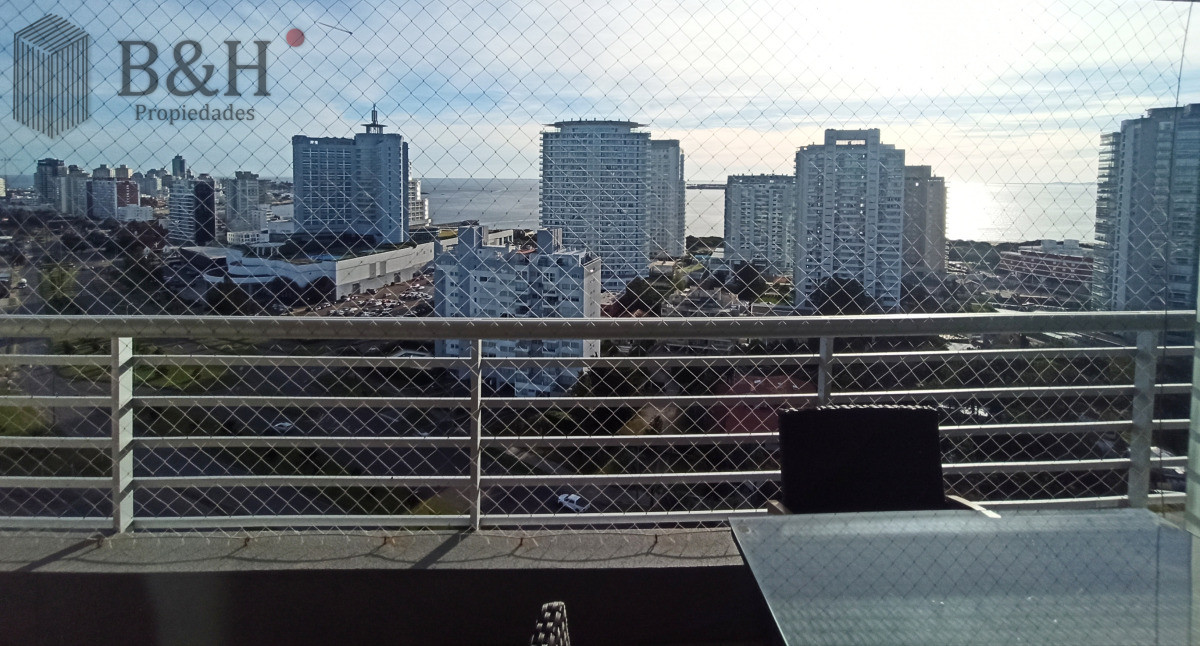 Dos dormitorios con vista al mar - BYH7333A