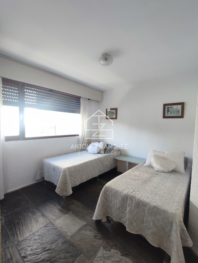 Apartamento ID.487 - Edificio frente al mar en Playa Brava