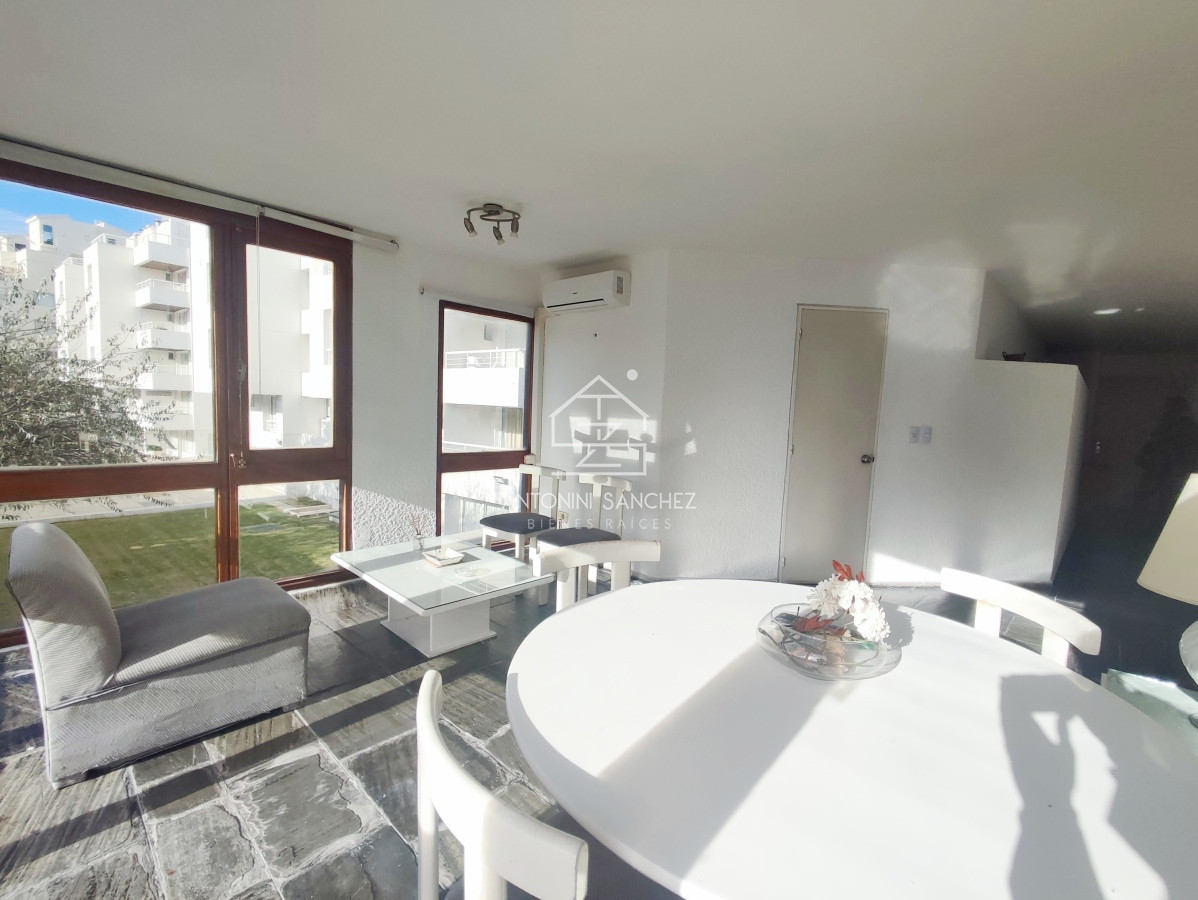 Apartamento ID.487 - Edificio frente al mar en Playa Brava