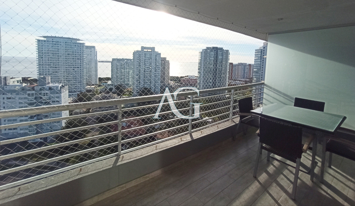 Apartamento ID.579 - Dos dormitorios con vista al mar