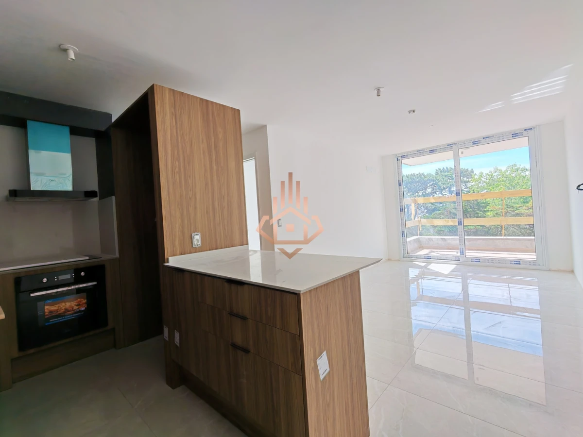 Un dormitorio a pocas cuadras de Playa Brava