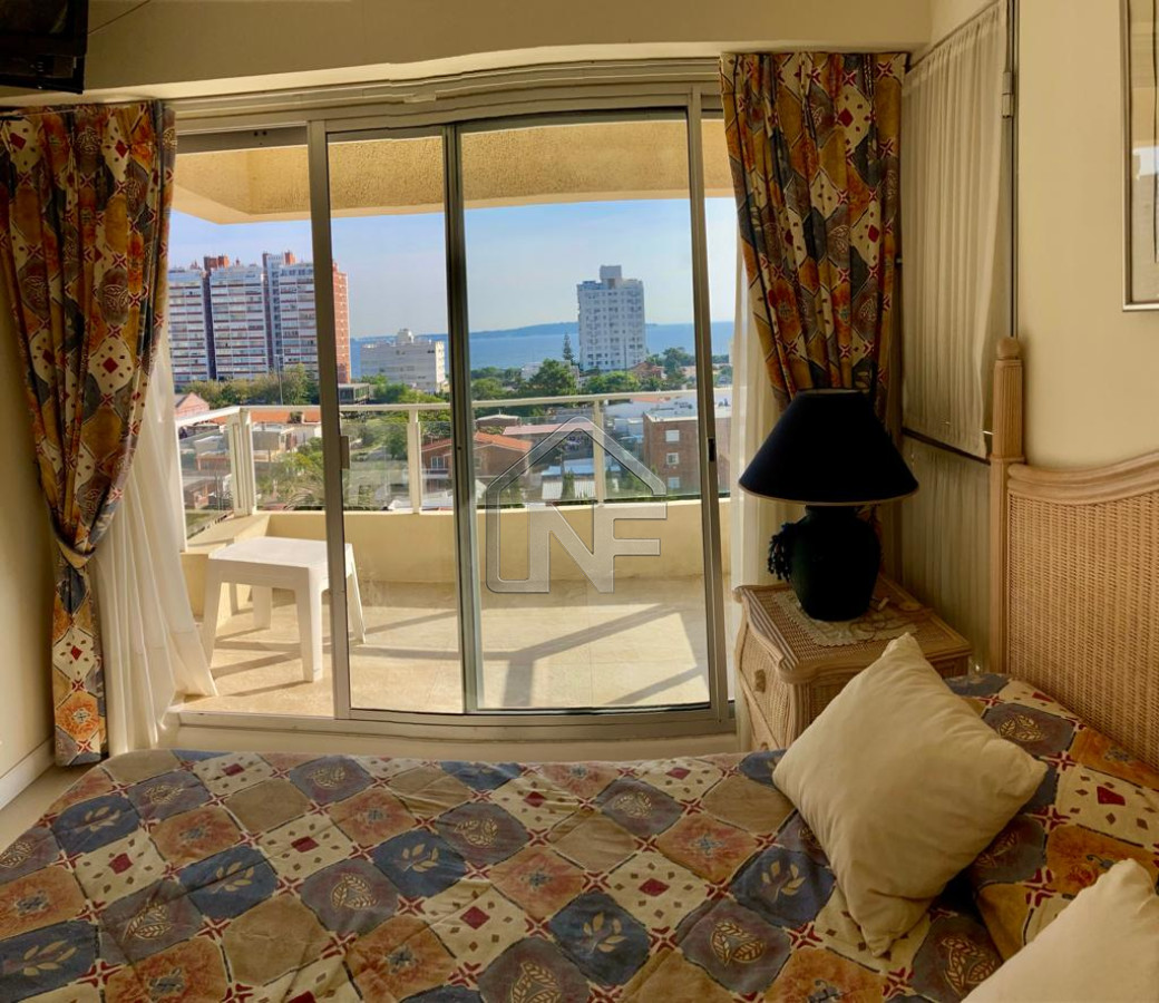 Apartamento ID.82 - Tres dormitorios con vista a Playa Mansa