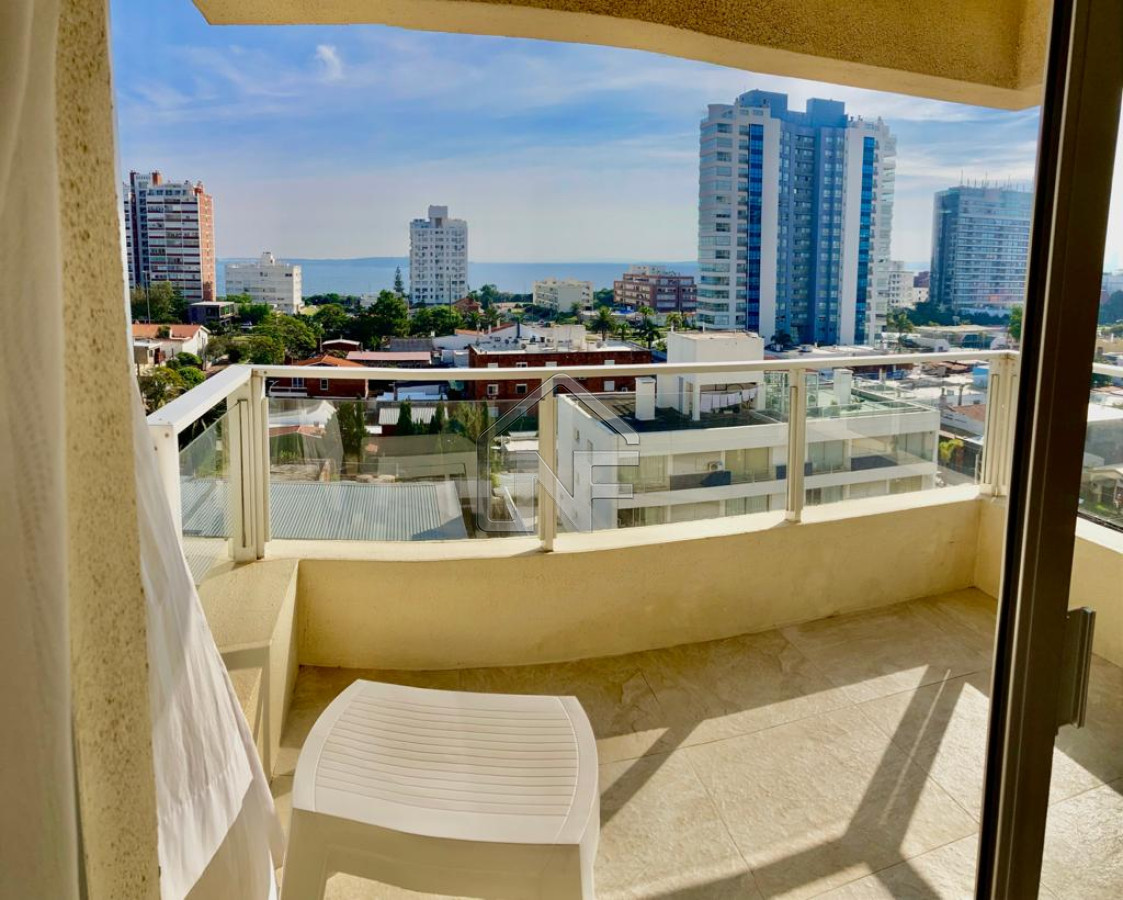 Apartamento ID.82 - Tres dormitorios con vista a Playa Mansa