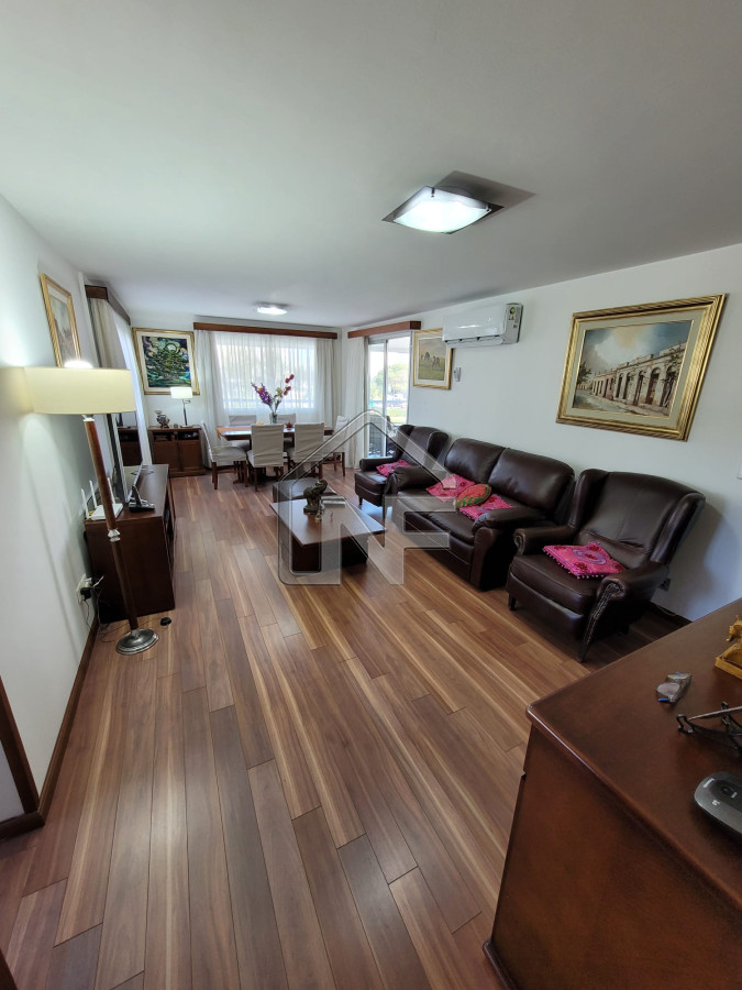 Apartamento ID.81 - Tres dormitorios a pasos del mar