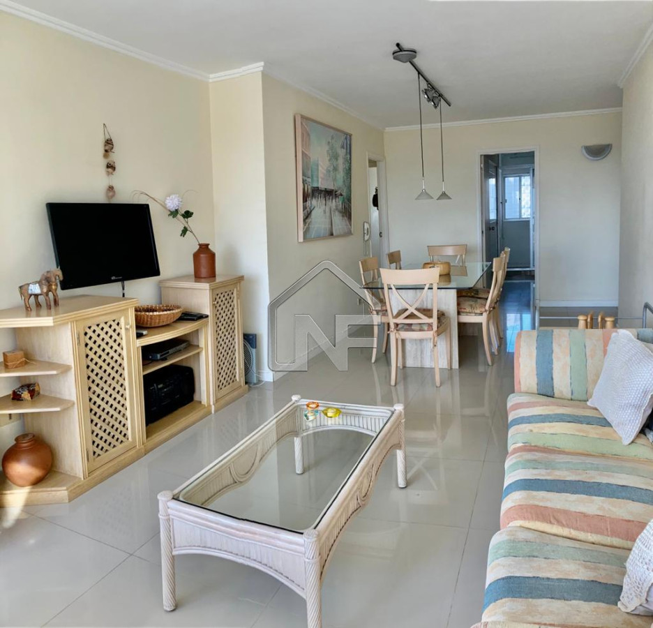 Apartamento ID.82 - Tres dormitorios con vista a Playa Mansa