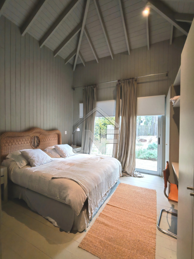 Casa ID.173 - Casa de cuatro dormitorios en Jose Ignacio para venta y alquiler
