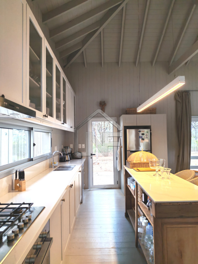 Casa ID.173 - Casa de cuatro dormitorios en Jose Ignacio para venta y alquiler
