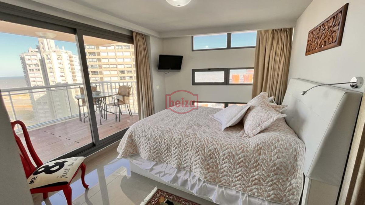 Apartamento ID.165944/Pda-2-Playa-Brava--2-dormitorios-en-suite,-amplio - Vista directa al mar. Torre de alta gama