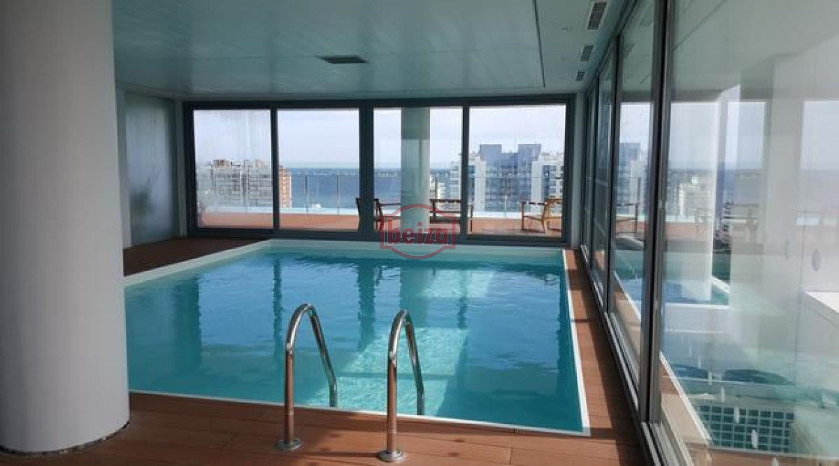 Apartamento ID.165944/Pda-2-Playa-Brava--2-dormitorios-en-suite,-amplio - Vista directa al mar. Torre de alta gama